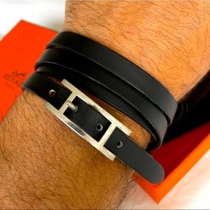 Hermès two toned leather wrap bracelet.